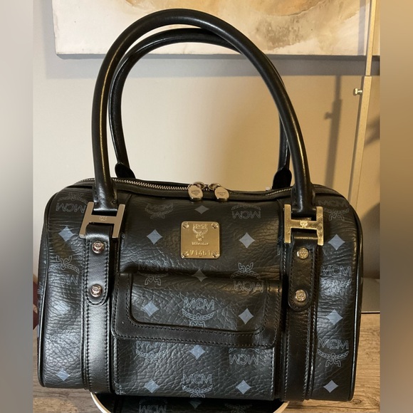 MCM BLACK VISETOS Boston Satchel EUC - Picture 1 of 13